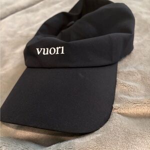 Vuori Classic Black Cap